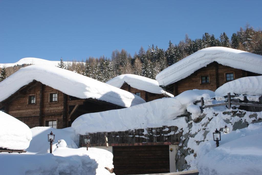 Park Chalet Village Livigno Exterior foto